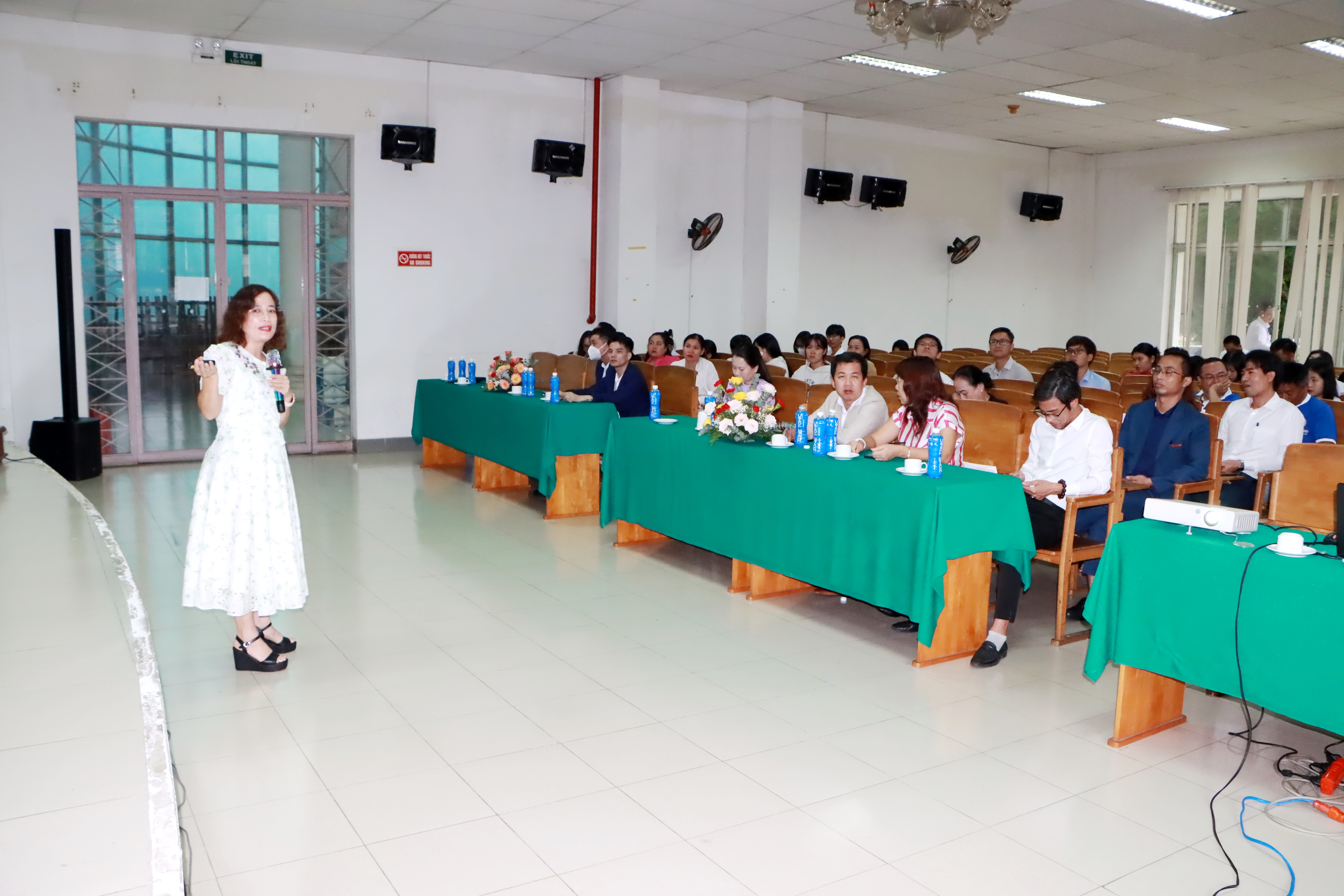 Hỗ trợ pháp lý cho doanh nghiệp vừa và nhỏ