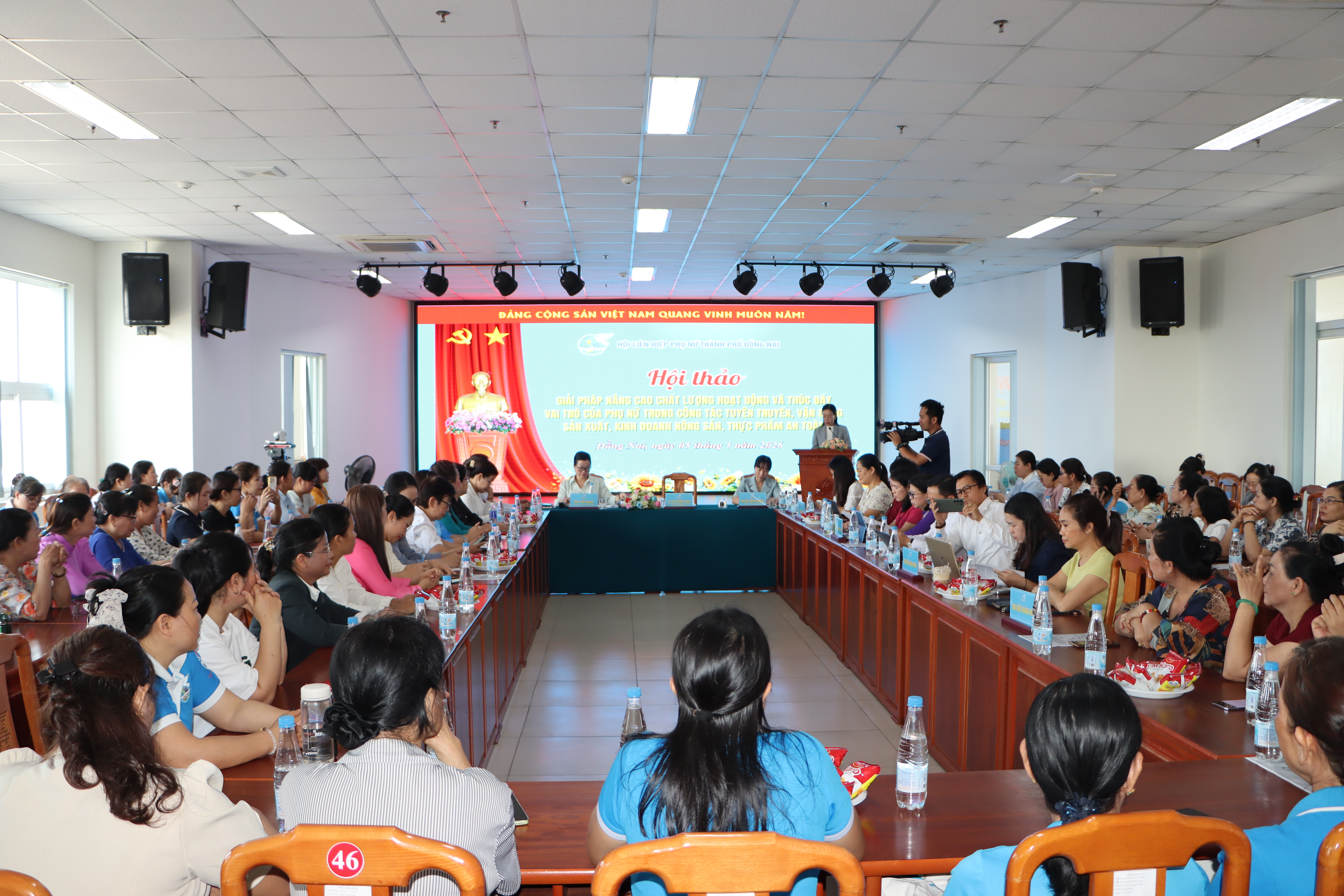 Nâng cao chất lượng hoạt động và thúc đẩy vai trò của phụ nữ trong công tác tuyên truyền, vận động sản xuất, kinh doanh nông sản, thực phẩm an toàn