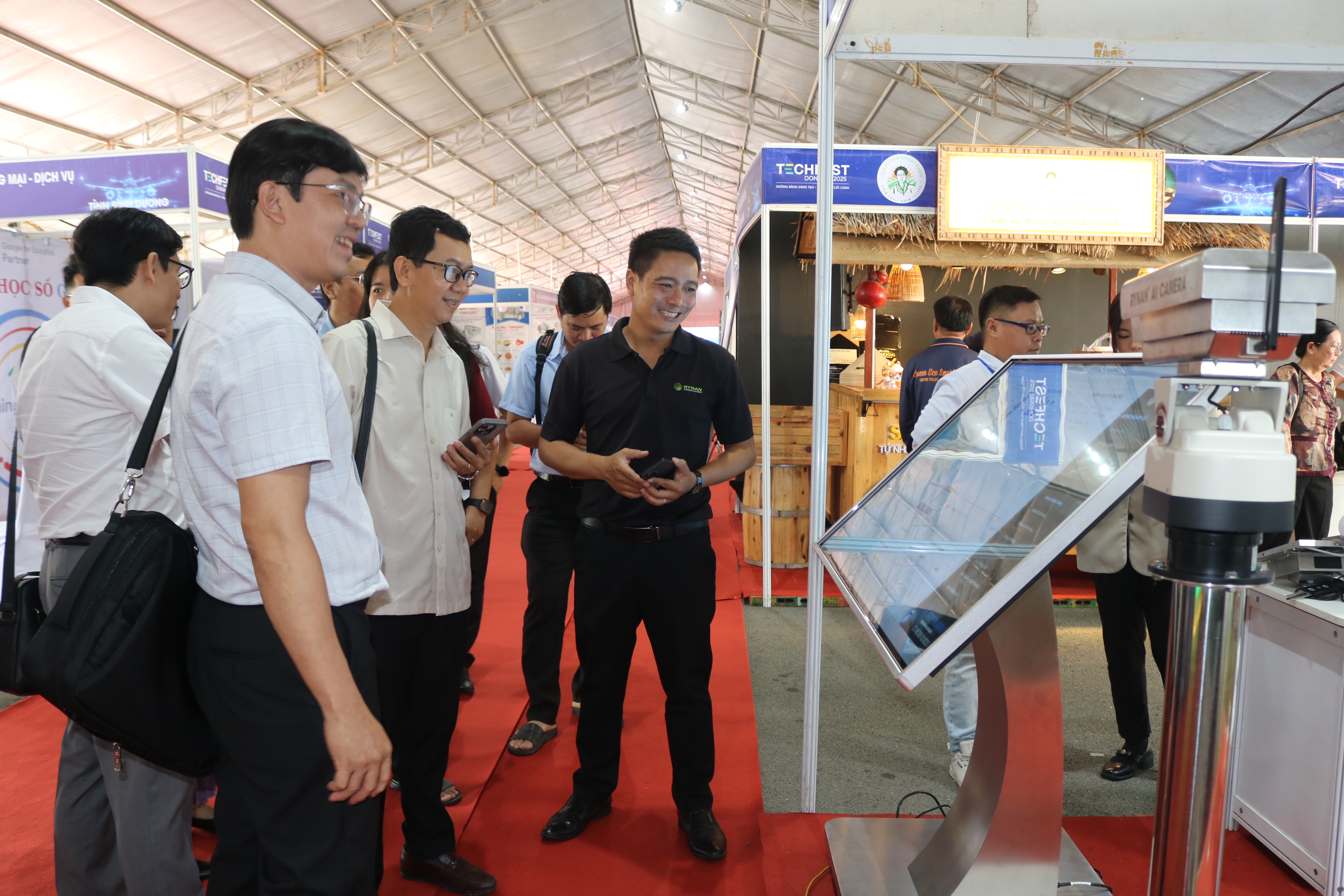 Phát triển đồng bộ hệ thống đổi mới sáng tạo và hệ sinh thái khởi nghiệp sáng tạo